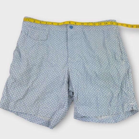 J.Crew 7" Stretch Eco Pool Short in Maze Print Size 31 - Picture 7 of 9